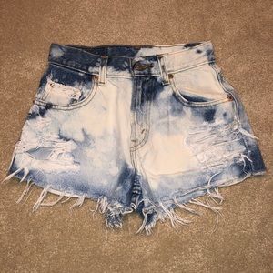 Levi’s High Waisted Blue/White Tie-Dye Jean Shorts